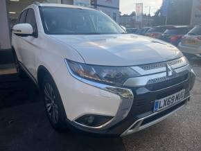 MITSUBISHI OUTLANDER 2019 (69) at West London Suzuki London